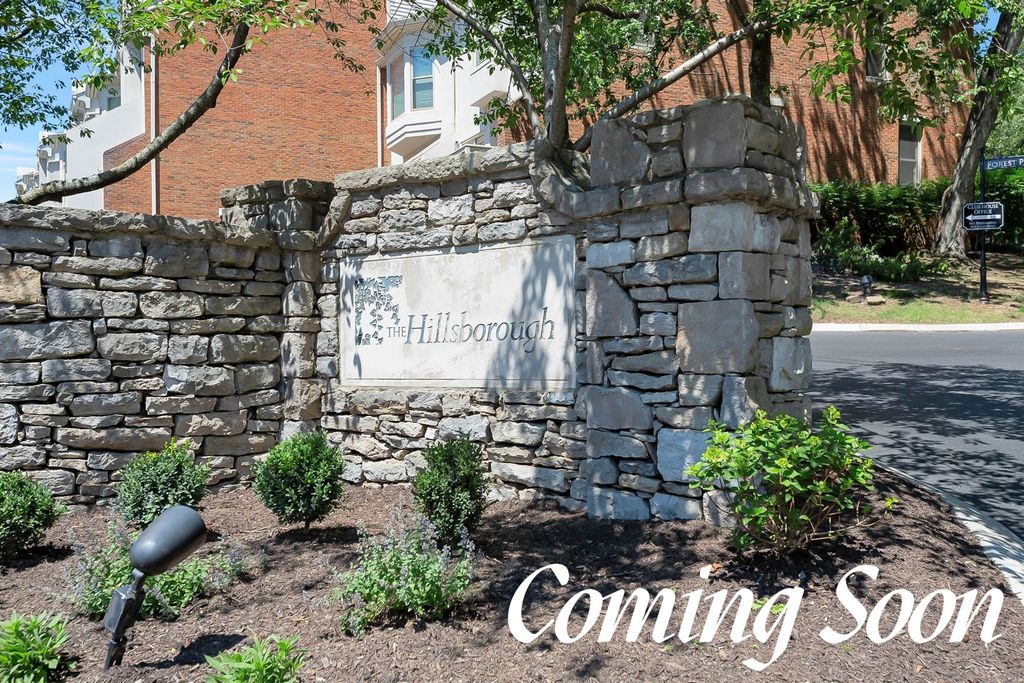 103 Forest Place Cir, Nashville, TN 37215