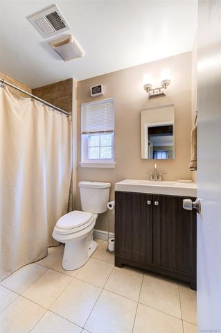 50 Bon Aire Circle C-16, Suffern, NY 10901