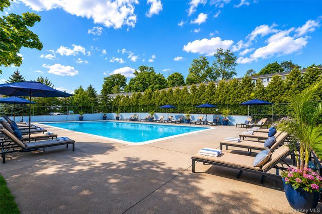 50 Bon Aire Circle C-16, Suffern, NY 10901