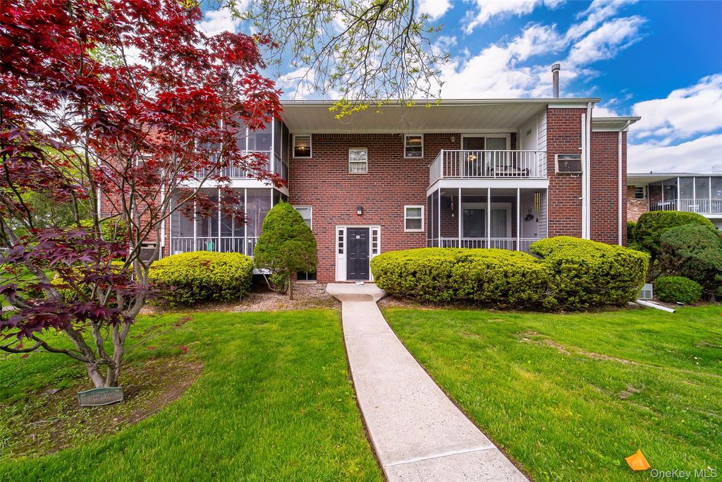 50 Bon Aire Circle C-16, Suffern, NY 10901