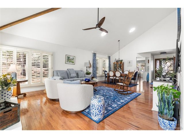 4 Red Cedar, Littleton, CO 80127