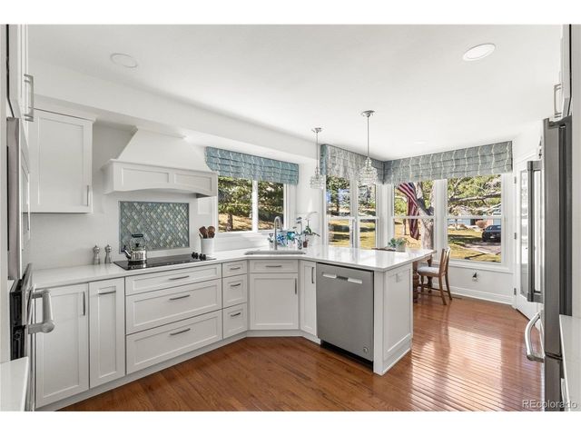 4 Red Cedar, Littleton, CO 80127