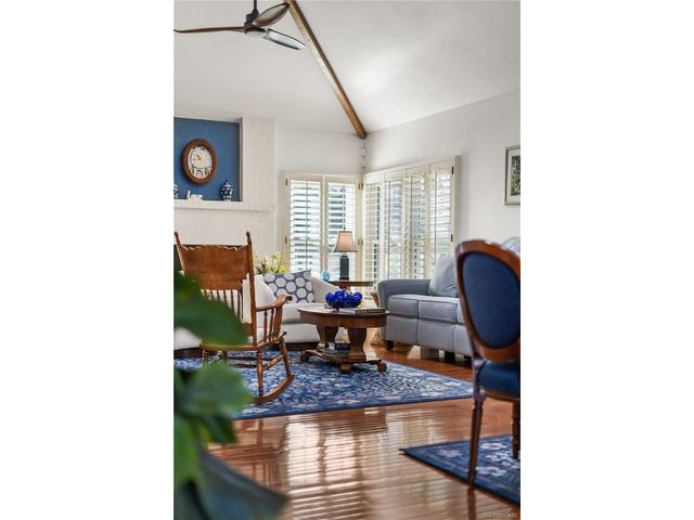 4 Red Cedar, Littleton, CO 80127