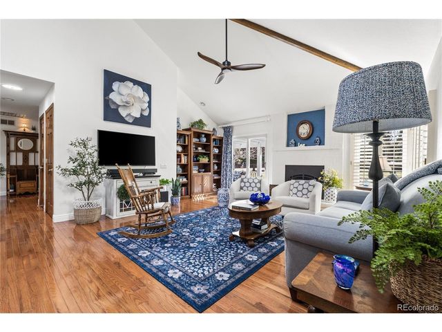 4 Red Cedar, Littleton, CO 80127