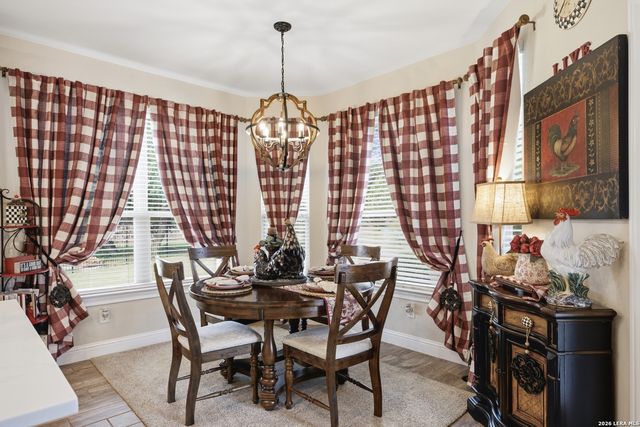 221 Allemania Dr, New Braunfels, TX 78132