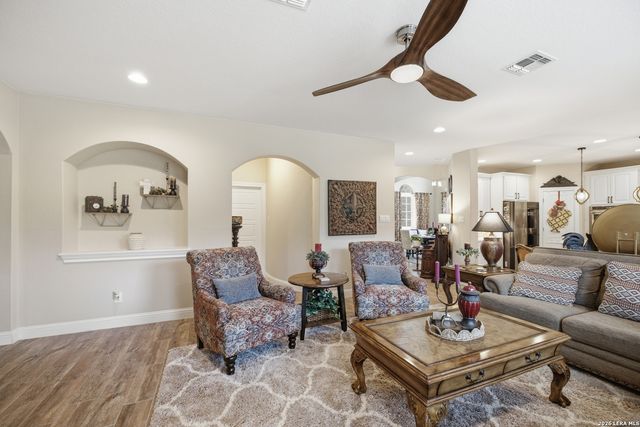 221 Allemania Dr, New Braunfels, TX 78132