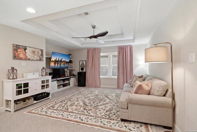 221 Allemania Dr, New Braunfels, TX 78132