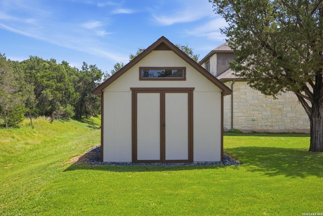221 Allemania Dr, New Braunfels, TX 78132