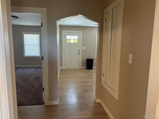 12621 Barlow Street, Detroit, MI 48205