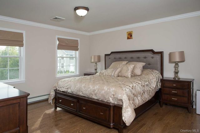 6 Jamil Court, Poughkeepsie, NY 12603