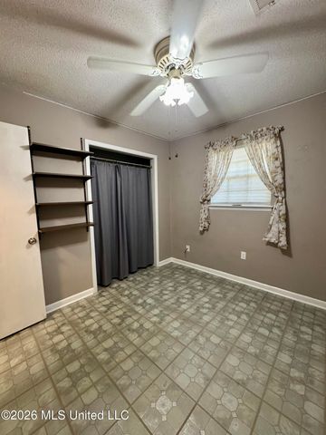 118 Lassere Circle, Long Beach, MS 39560