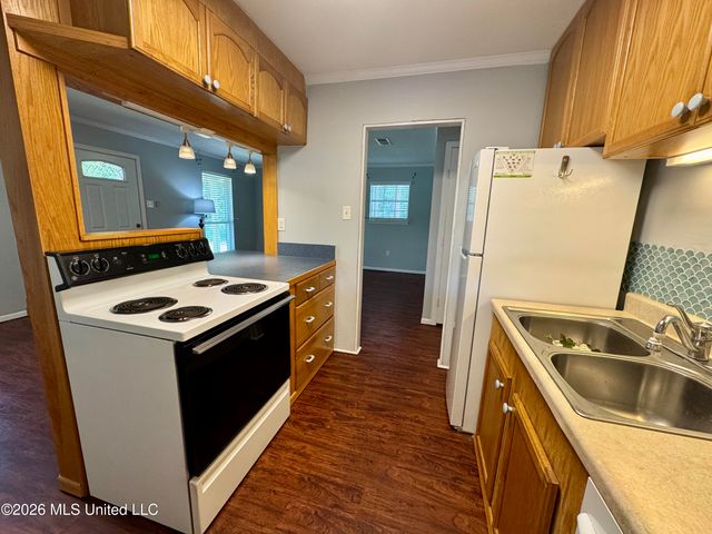 118 Lassere Circle, Long Beach, MS 39560