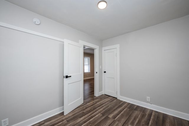 1216 Broadway, Benton Harbor, MI 49022