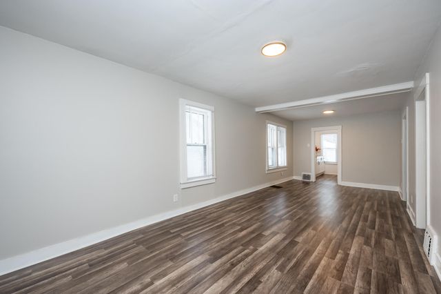 1216 Broadway, Benton Harbor, MI 49022