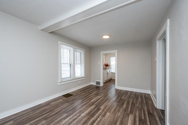 1216 Broadway, Benton Harbor, MI 49022