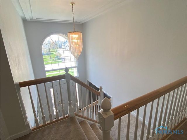 5724 Sunset Lake Drive, Sylvania, OH 43560