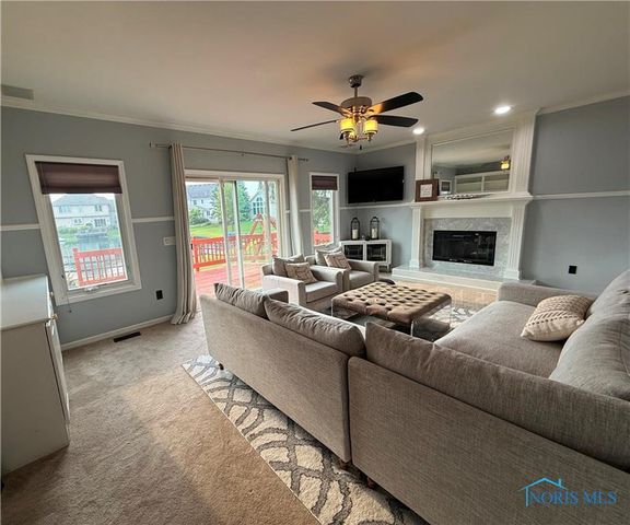 5724 Sunset Lake Drive, Sylvania, OH 43560