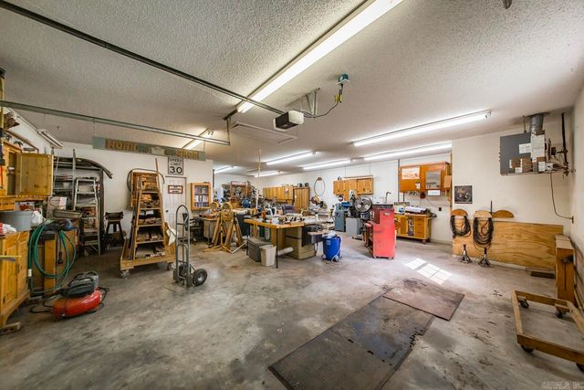 1560 Lawson Oaks Drive, Little Rock, AR 72210