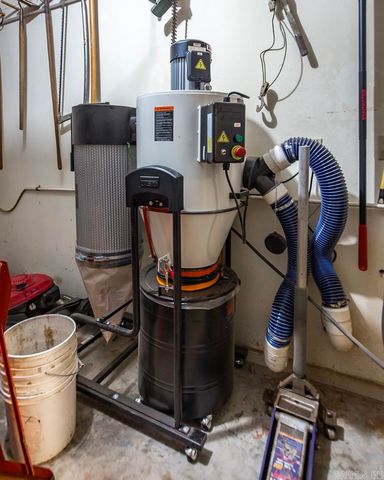 1560 Lawson Oaks Drive, Little Rock, AR 72210