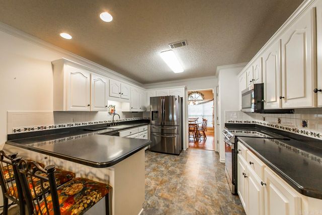 1560 Lawson Oaks Drive, Little Rock, AR 72210