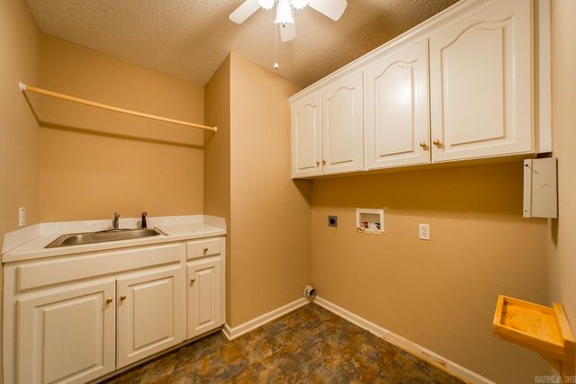 1560 Lawson Oaks Drive, Little Rock, AR 72210