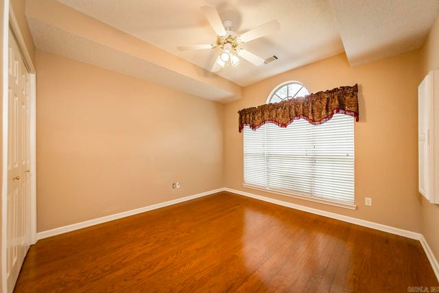 1560 Lawson Oaks Drive, Little Rock, AR 72210