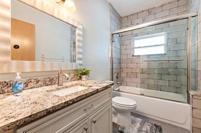 2505 162nd Drive N, Loxahatchee, FL 33470