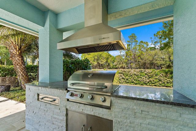 2505 162nd Drive N, Loxahatchee, FL 33470