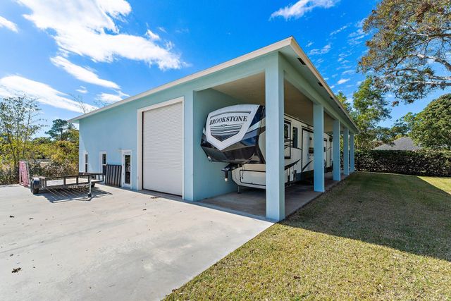 2505 162nd Drive N, Loxahatchee, FL 33470