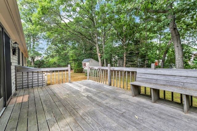 116 Bittersweet Dr, Brewster, MA 02631