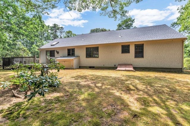116 Bittersweet Dr, Brewster, MA 02631