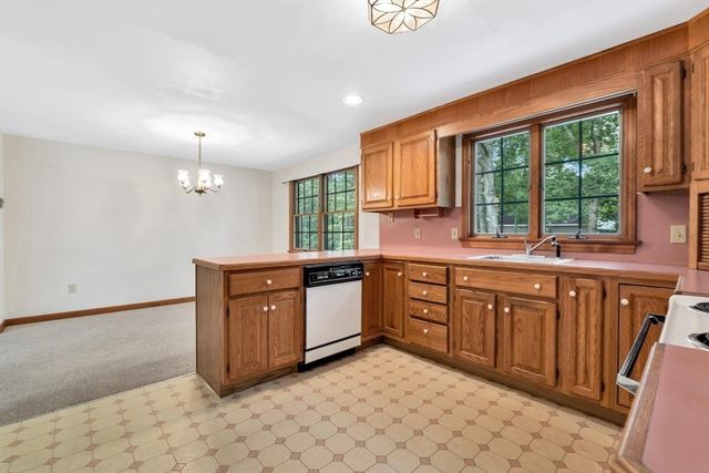 116 Bittersweet Dr, Brewster, MA 02631