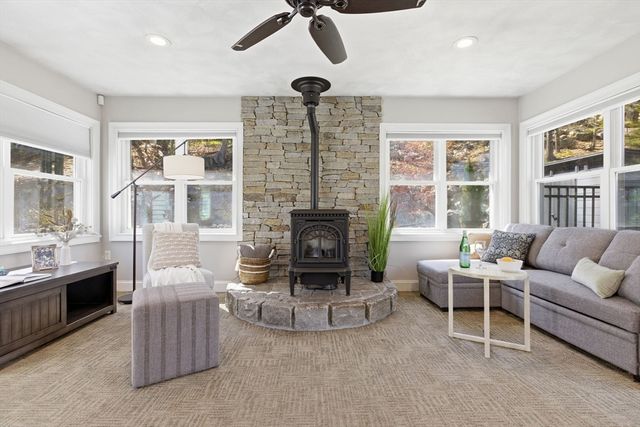 390 Andover St, Wilmington, MA 01887