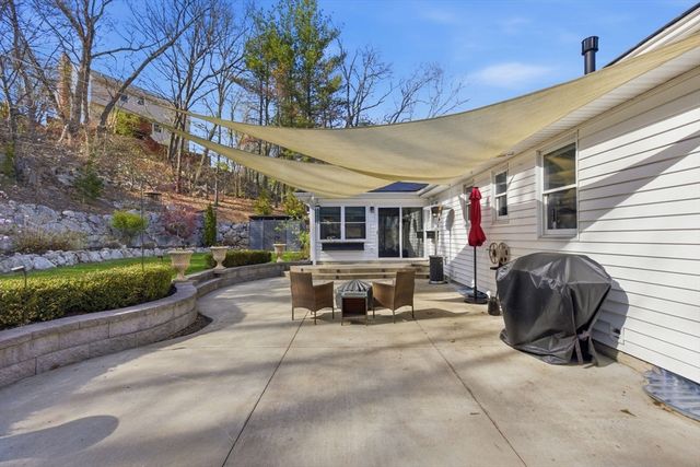 390 Andover St, Wilmington, MA 01887