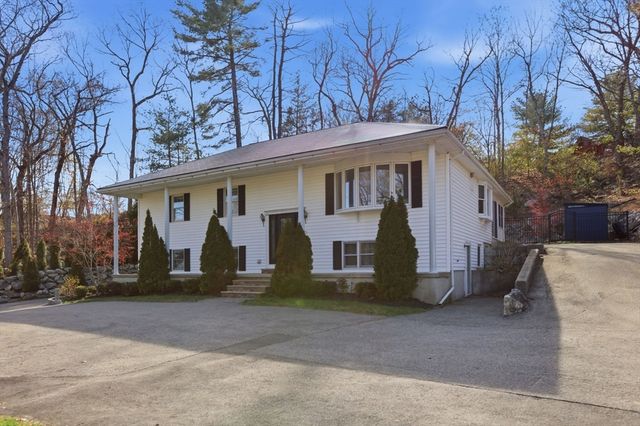 390 Andover St, Wilmington, MA 01887