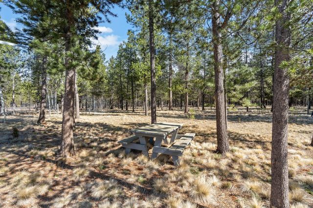 55962 Black Duck Road, Bend, OR 97707