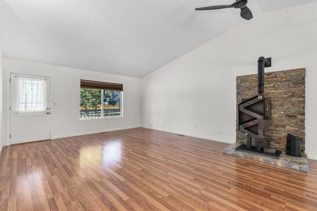 55962 Black Duck Road, Bend, OR 97707