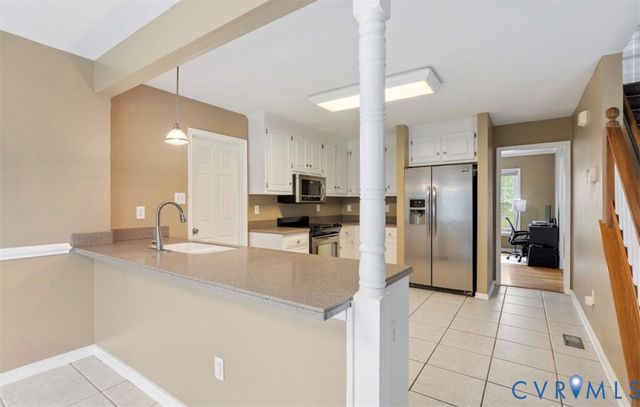 2912 Appleford Dr, Chester, VA 23831