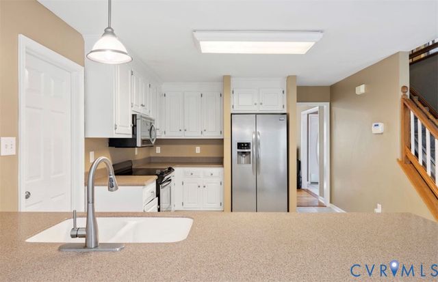 2912 Appleford Dr, Chester, VA 23831
