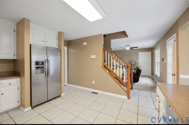 2912 Appleford Dr, Chester, VA 23831