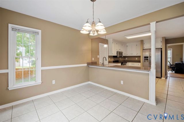 2912 Appleford Dr, Chester, VA 23831
