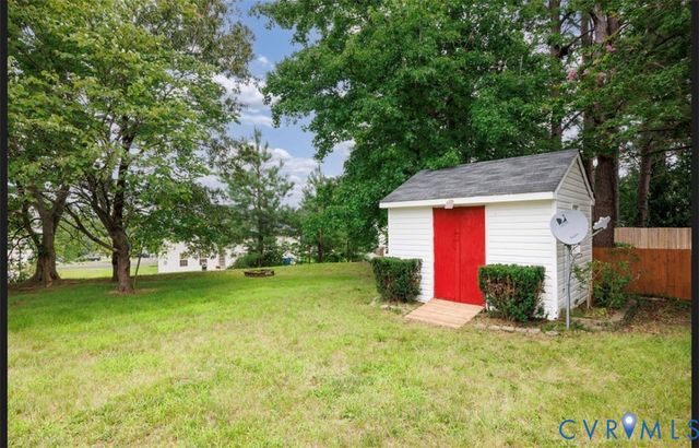 2912 Appleford Dr, Chester, VA 23831