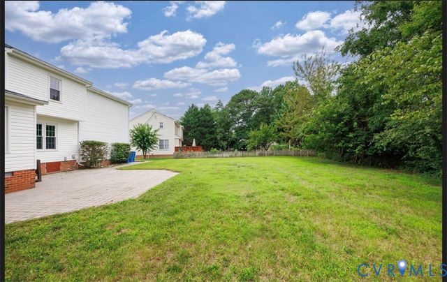 2912 Appleford Dr, Chester, VA 23831