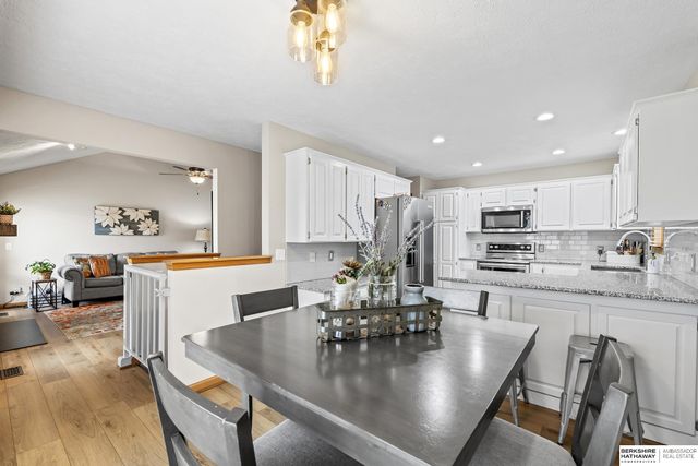 12615 S 218th Avenue, Gretna, NE 68028