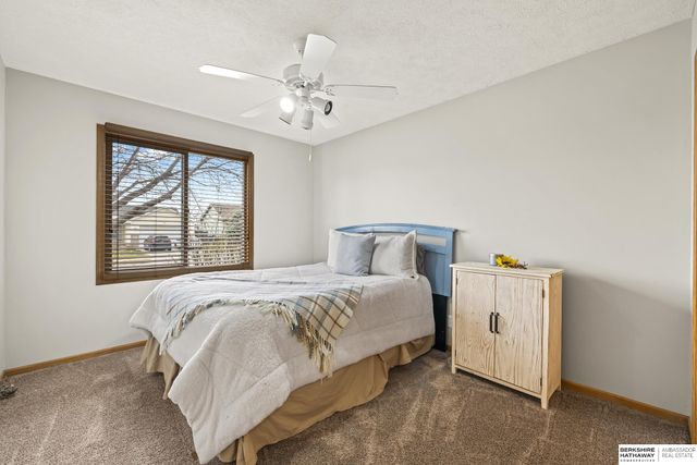 12615 S 218th Avenue, Gretna, NE 68028