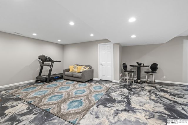 12615 S 218th Avenue, Gretna, NE 68028