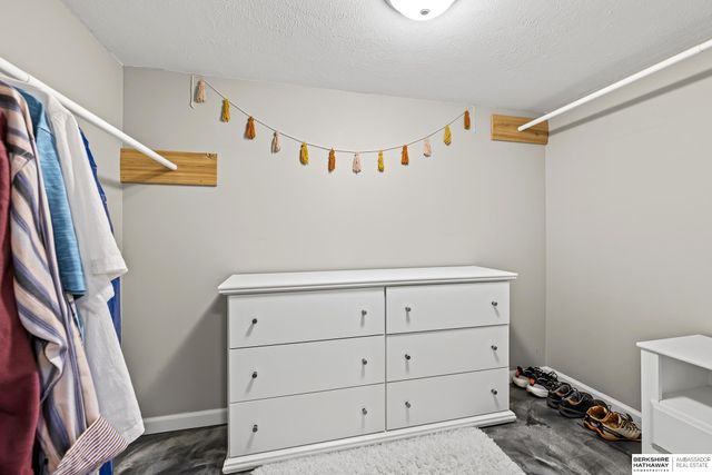 12615 S 218th Avenue, Gretna, NE 68028