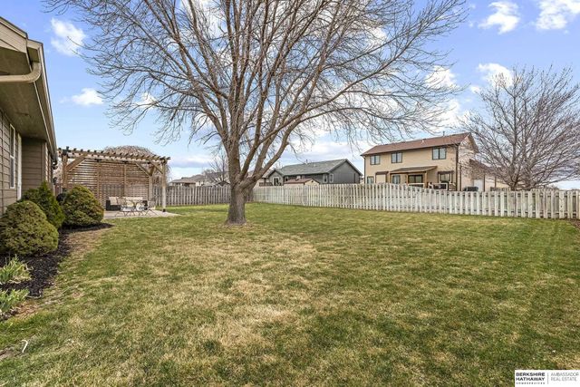 12615 S 218th Avenue, Gretna, NE 68028