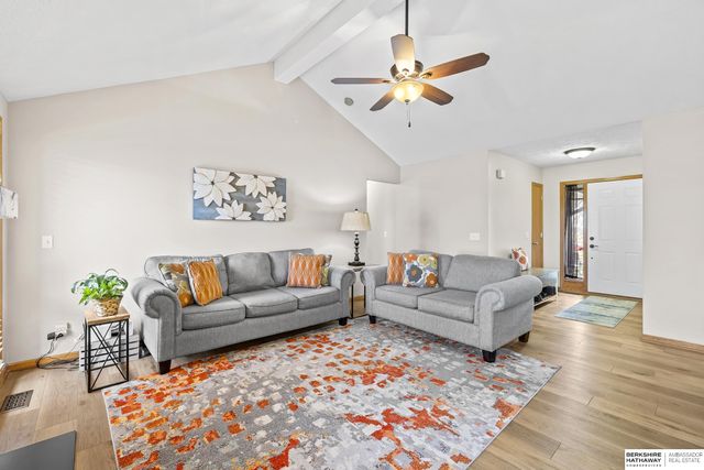 12615 S 218th Avenue, Gretna, NE 68028