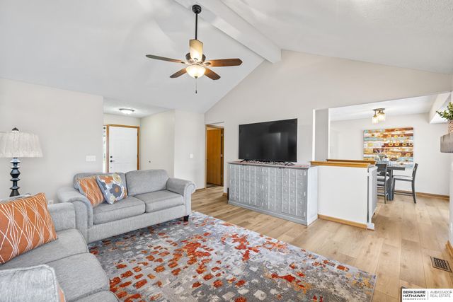 12615 S 218th Avenue, Gretna, NE 68028